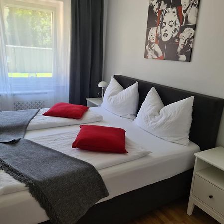 Wohnung See- Und Bergnaehe Gmunden Esterno foto