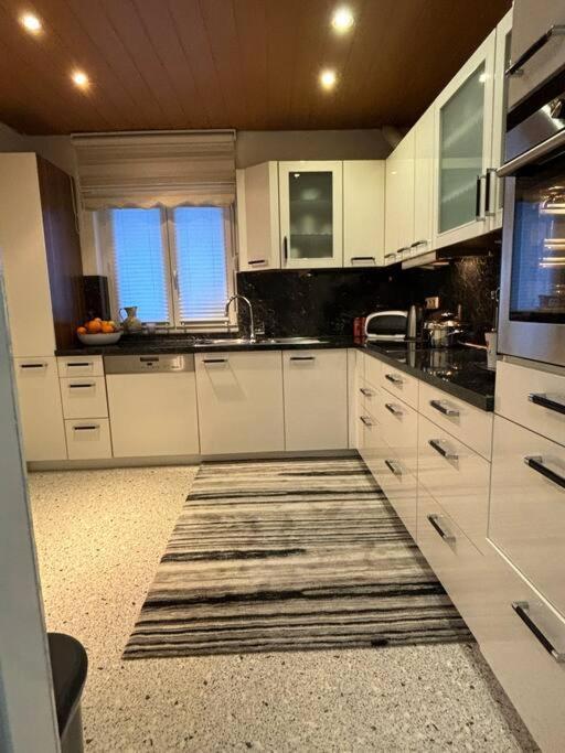 Wohnung See- Und Bergnaehe Gmunden Esterno foto