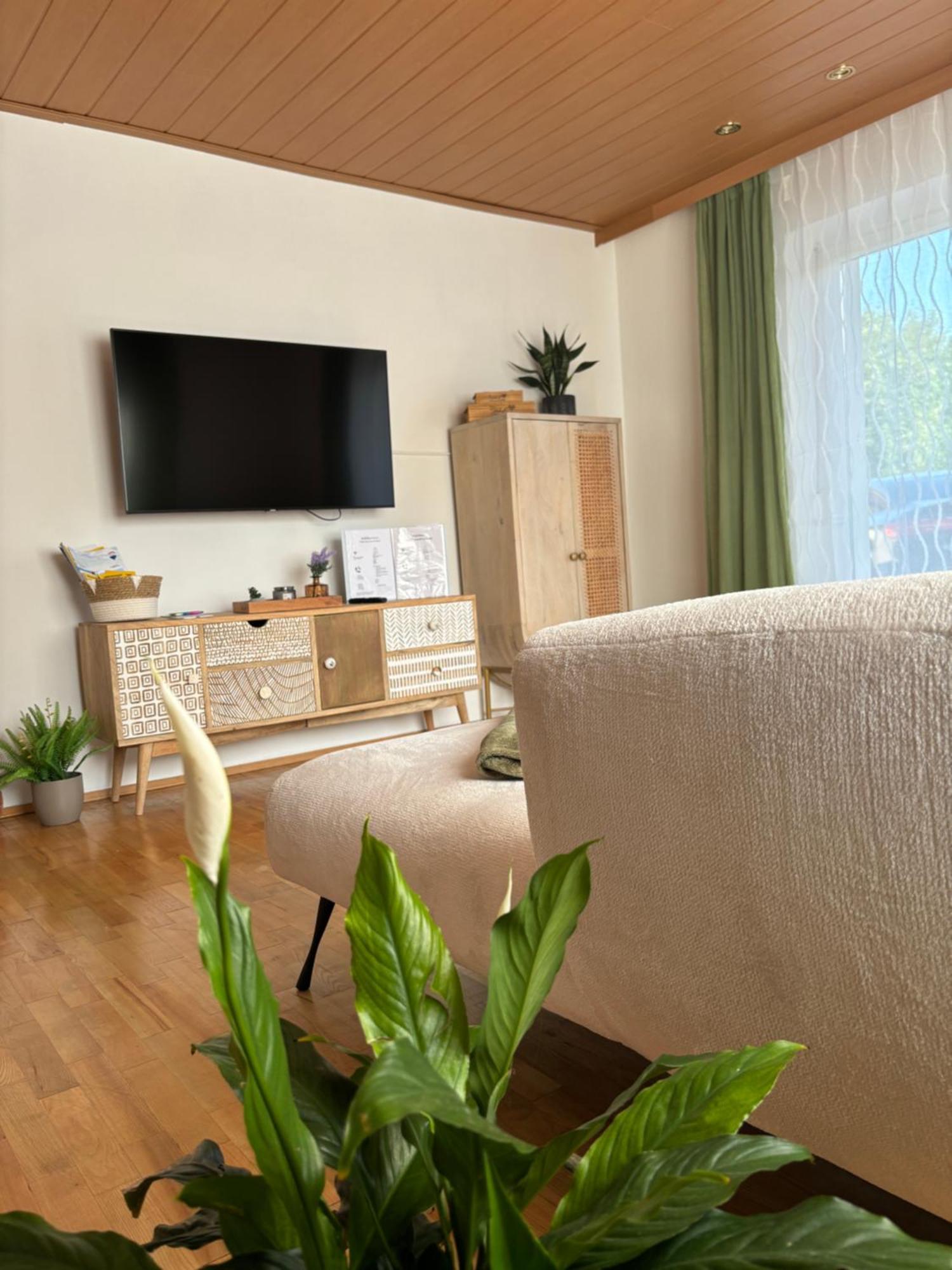 Wohnung See- Und Bergnaehe Gmunden Esterno foto